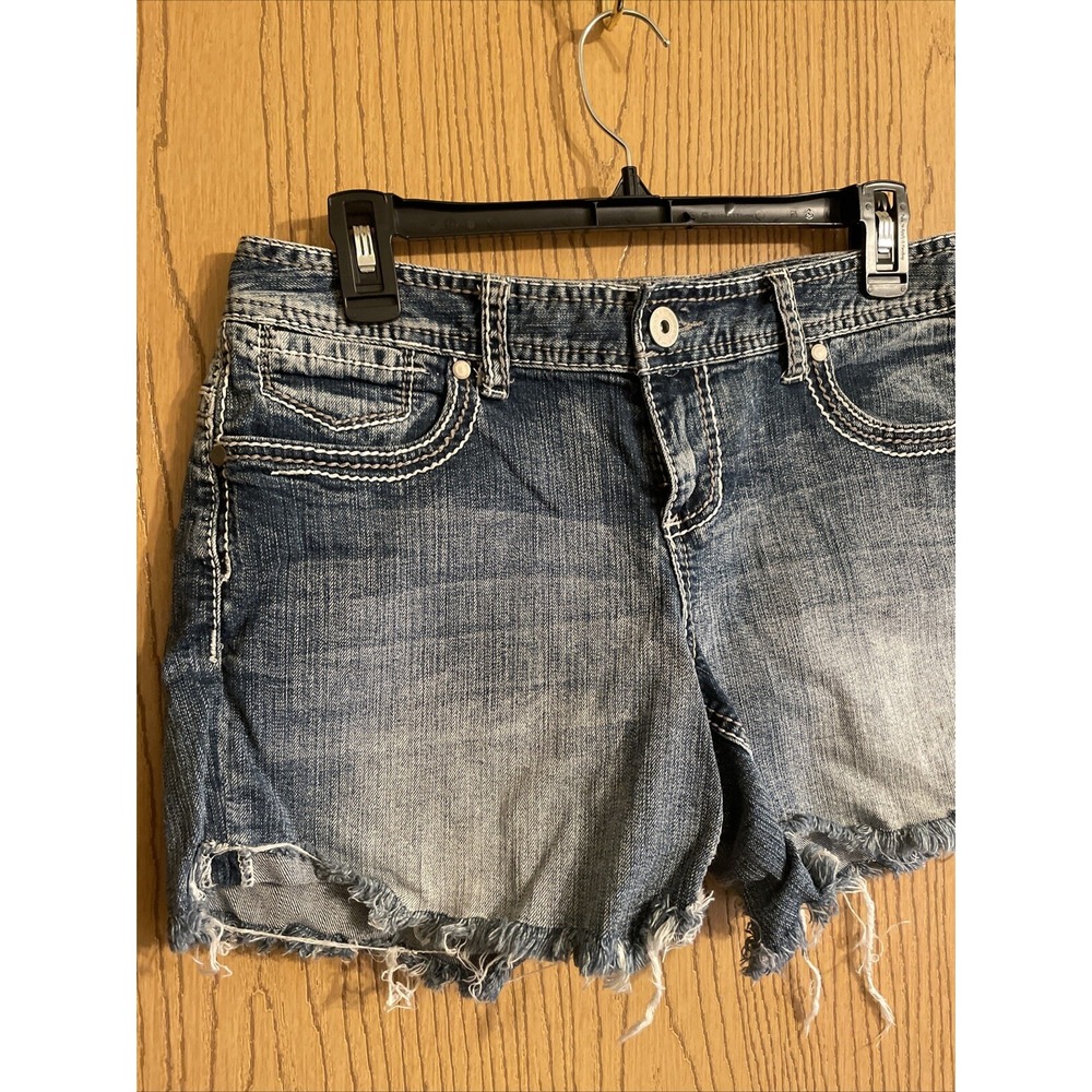Women's Maurices Shorts Cut-Off White Stitching Size 5/6 - Picture 2 of 8